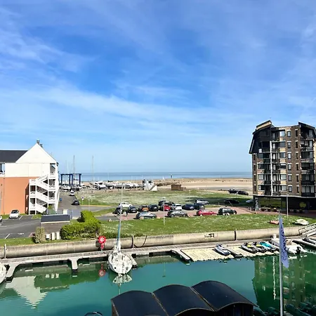 La Marina-Studio, Vue Mer Avec Balneo Deauville Exterior photo