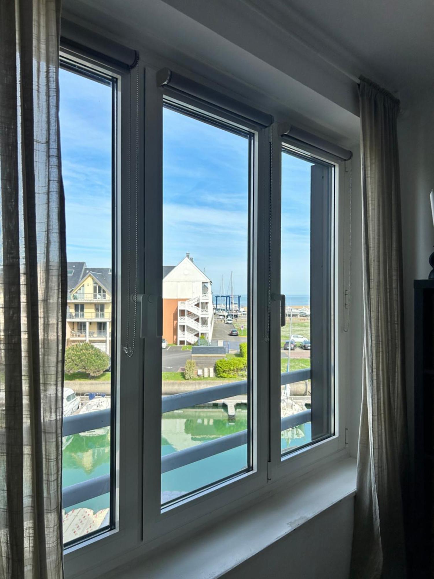 Apartment La Marina-studio, Vue Avec Balneo Deauville